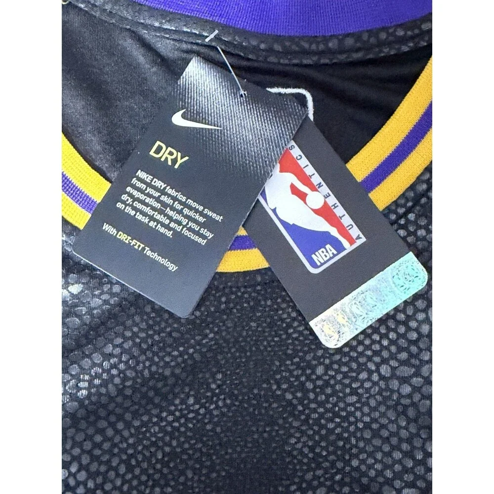 NWT Nike Luka Doncic #77 Los Angeles Lakers Black Swingman Jersey Size 48 Medium